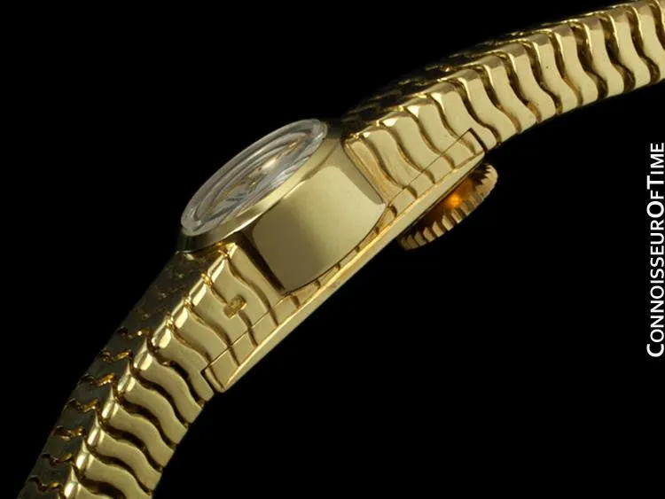 1960's Vacheron & Constantin Ladies Backwind Miniature Bracelet Watch - 18K Gold