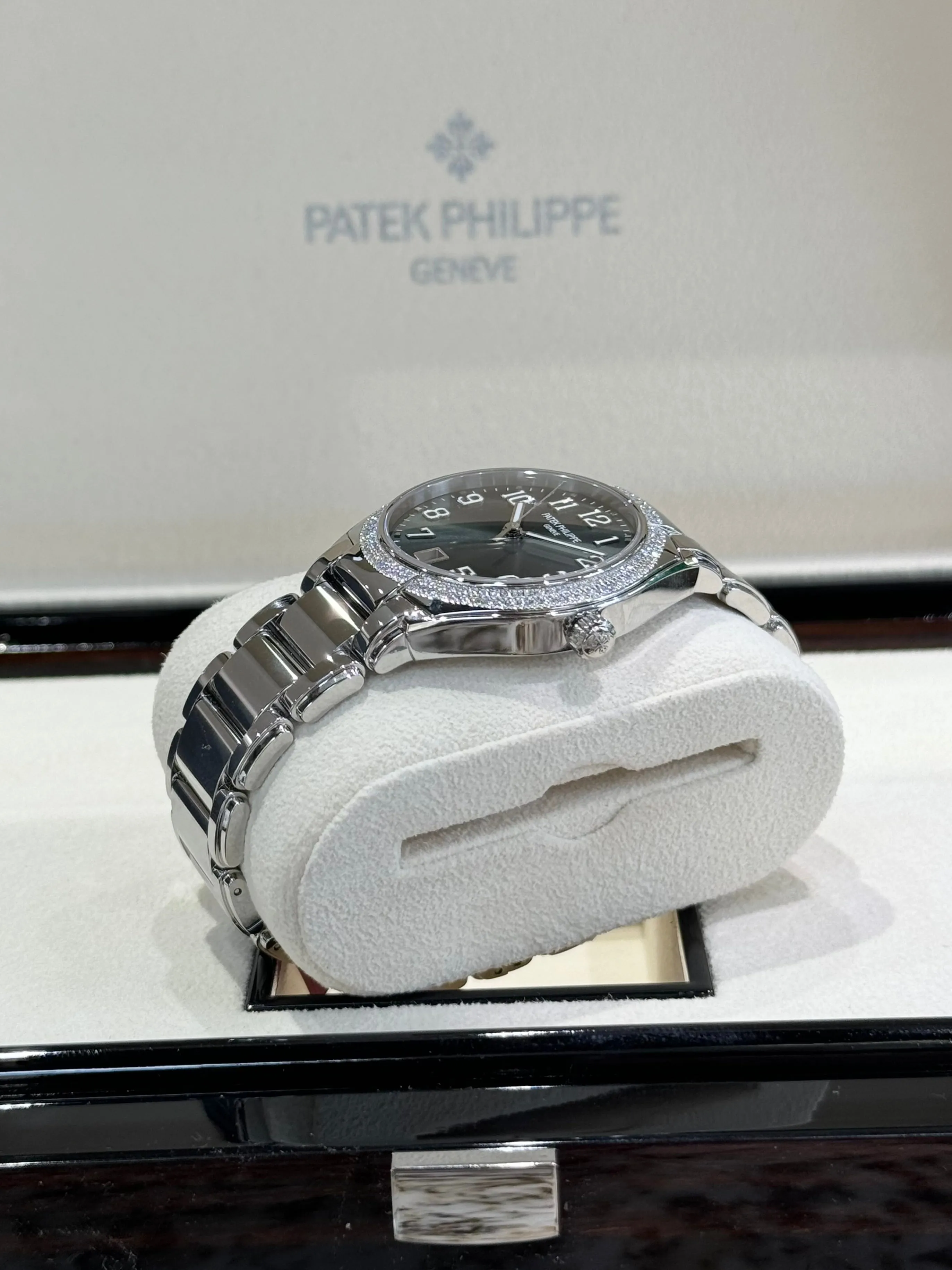 2023 Patek Philippe Twenty ~4