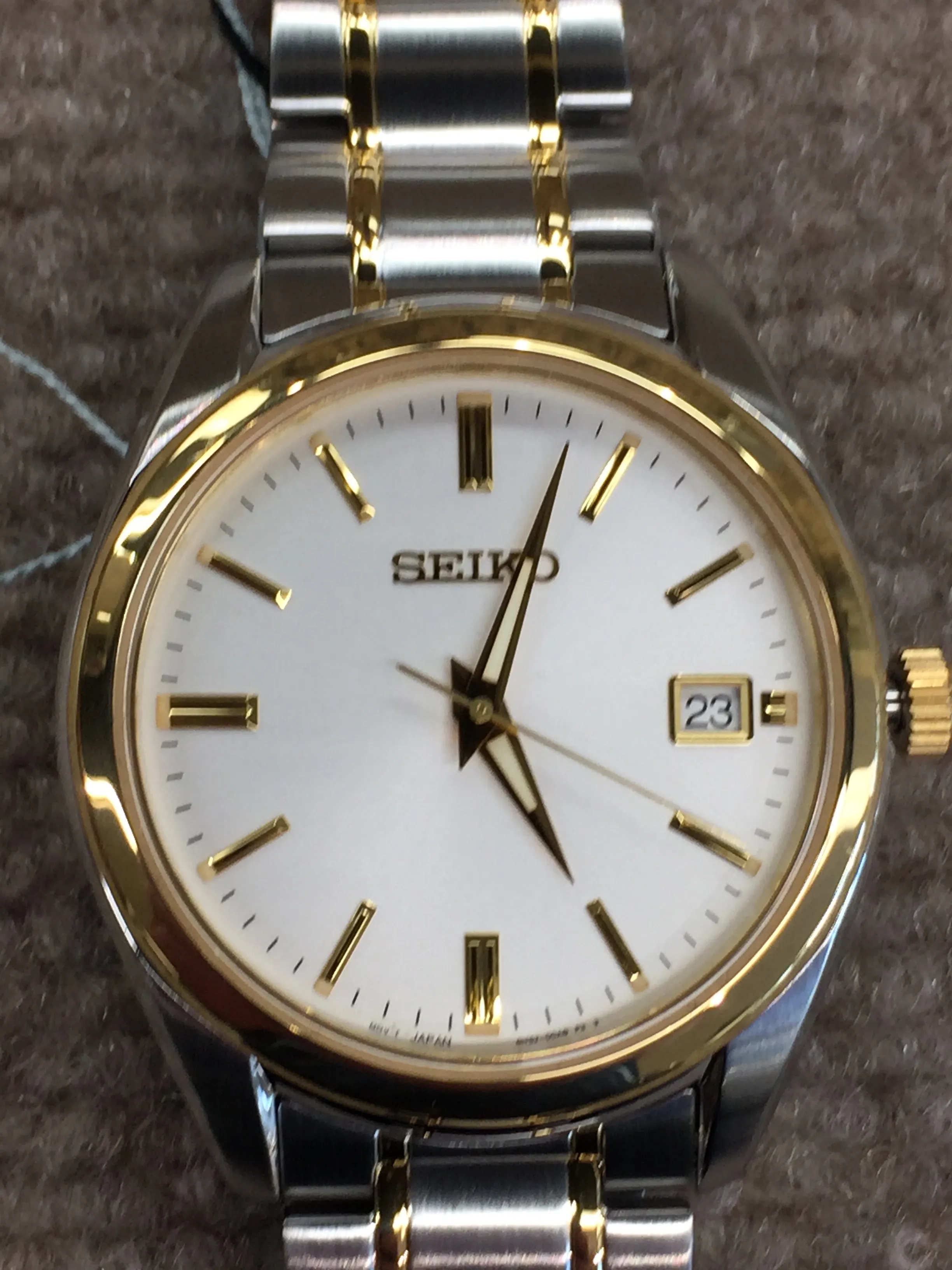 Men's Seiko Gold And Silver Colored Watch