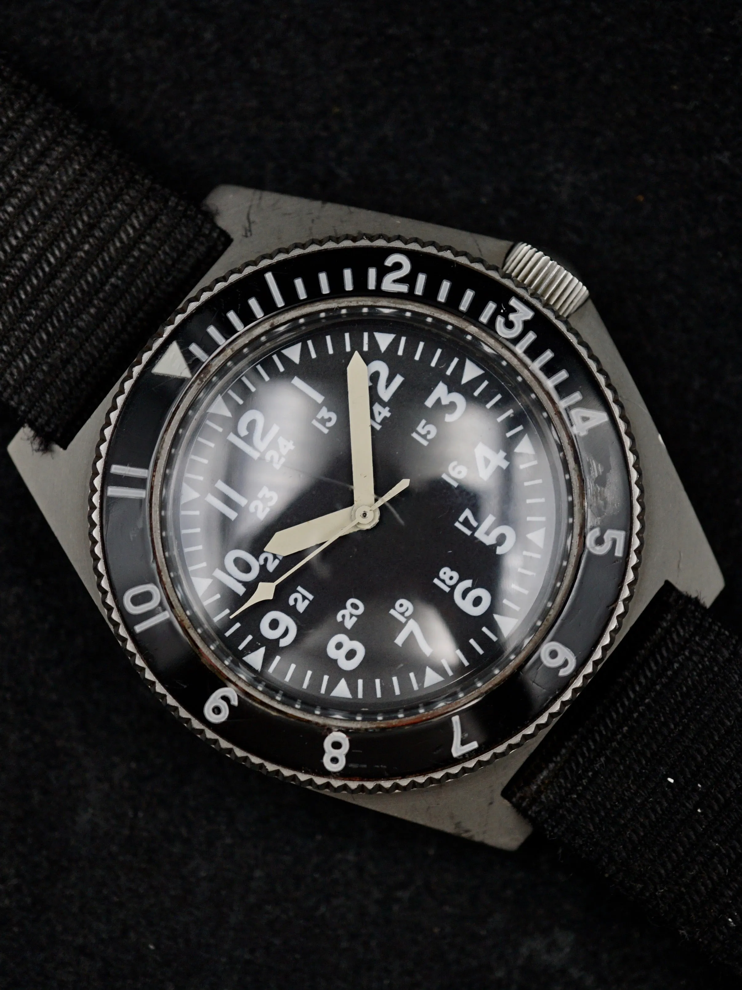 **Rare** 1980 Benrus Type-2 "Milsub" No Lume Dial